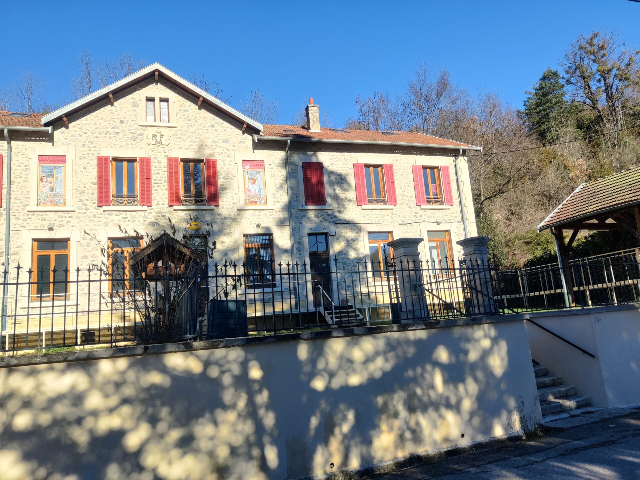 cabinet de naturopathie Ma vie adoucie à Saint Julien en Beauchêne - Linda KORTYLAK-HOMANN naturopathe reçoit à St Julien en B.